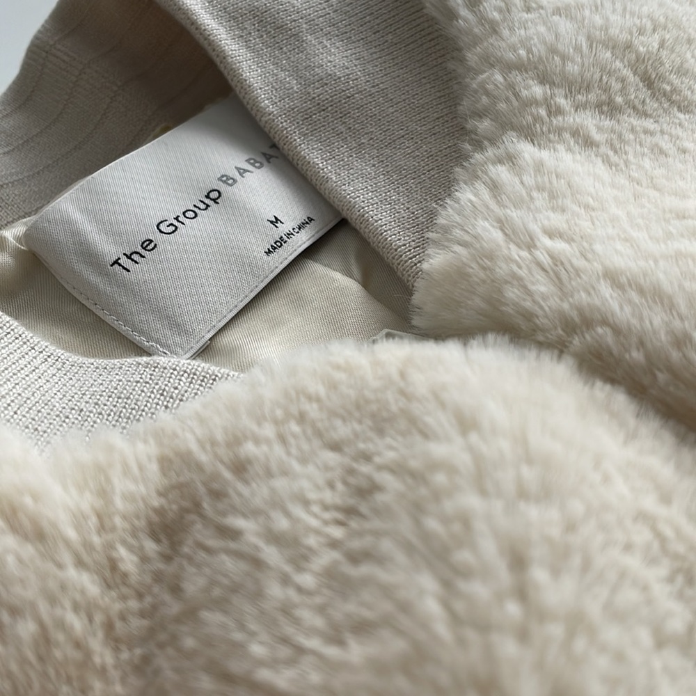 <Aritzia - Babaton> Off-white flux fur bomber jacket - Picture 4 of 5